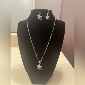 Fashion jewelry necklace and earrings set for women
